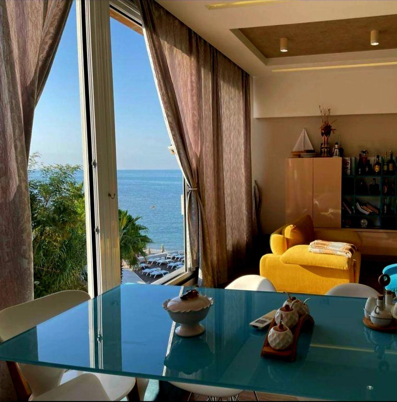 Sea&Sun&Sand Luxury Apartment In Durrës Kültér fotó