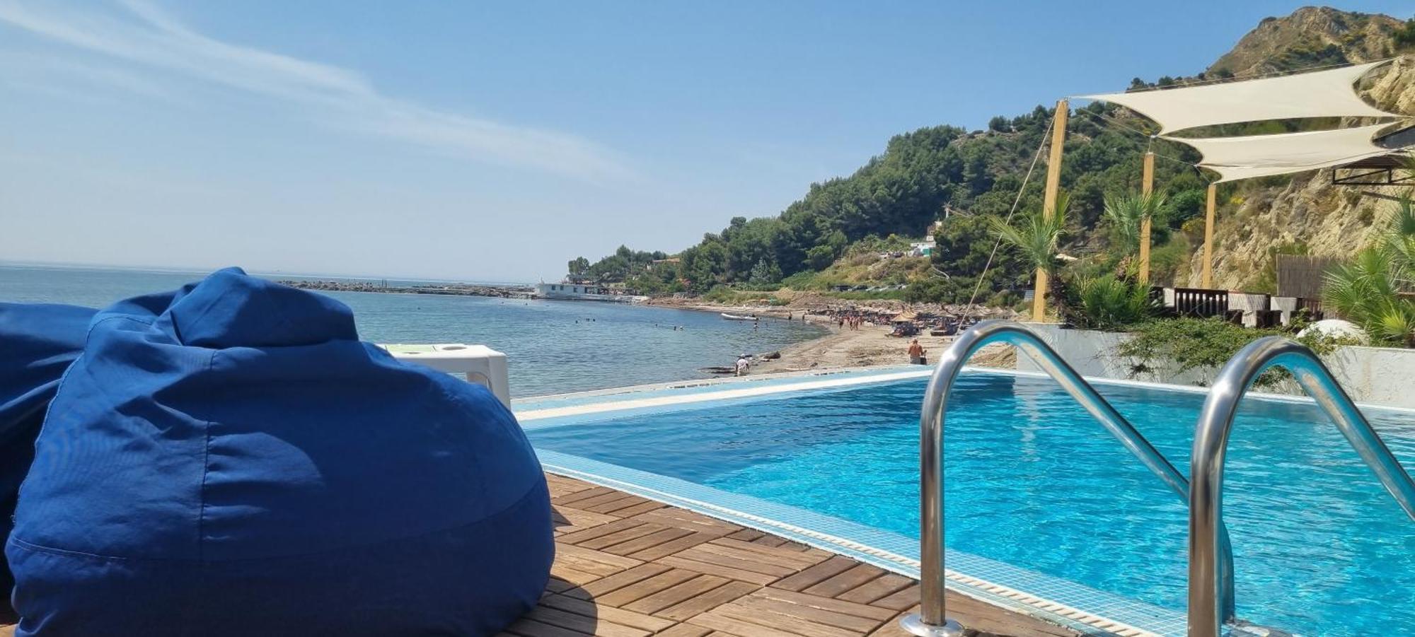 Sea&Sun&Sand Luxury Apartment In Durrës Kültér fotó